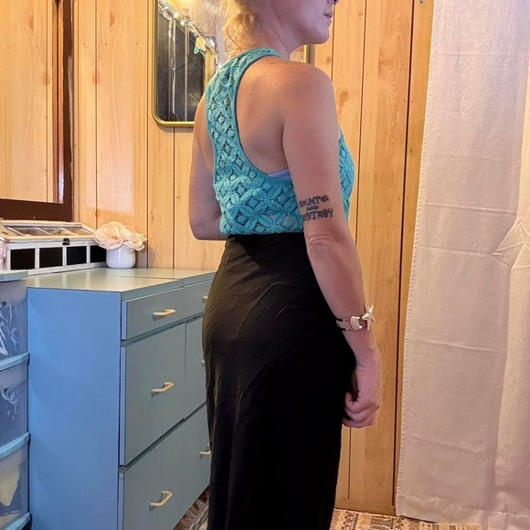 3 FOR $15 DEAL / Rainbow turquoise crochet-ish tank topβ - PVBUNDLE - Picture 4 of 8